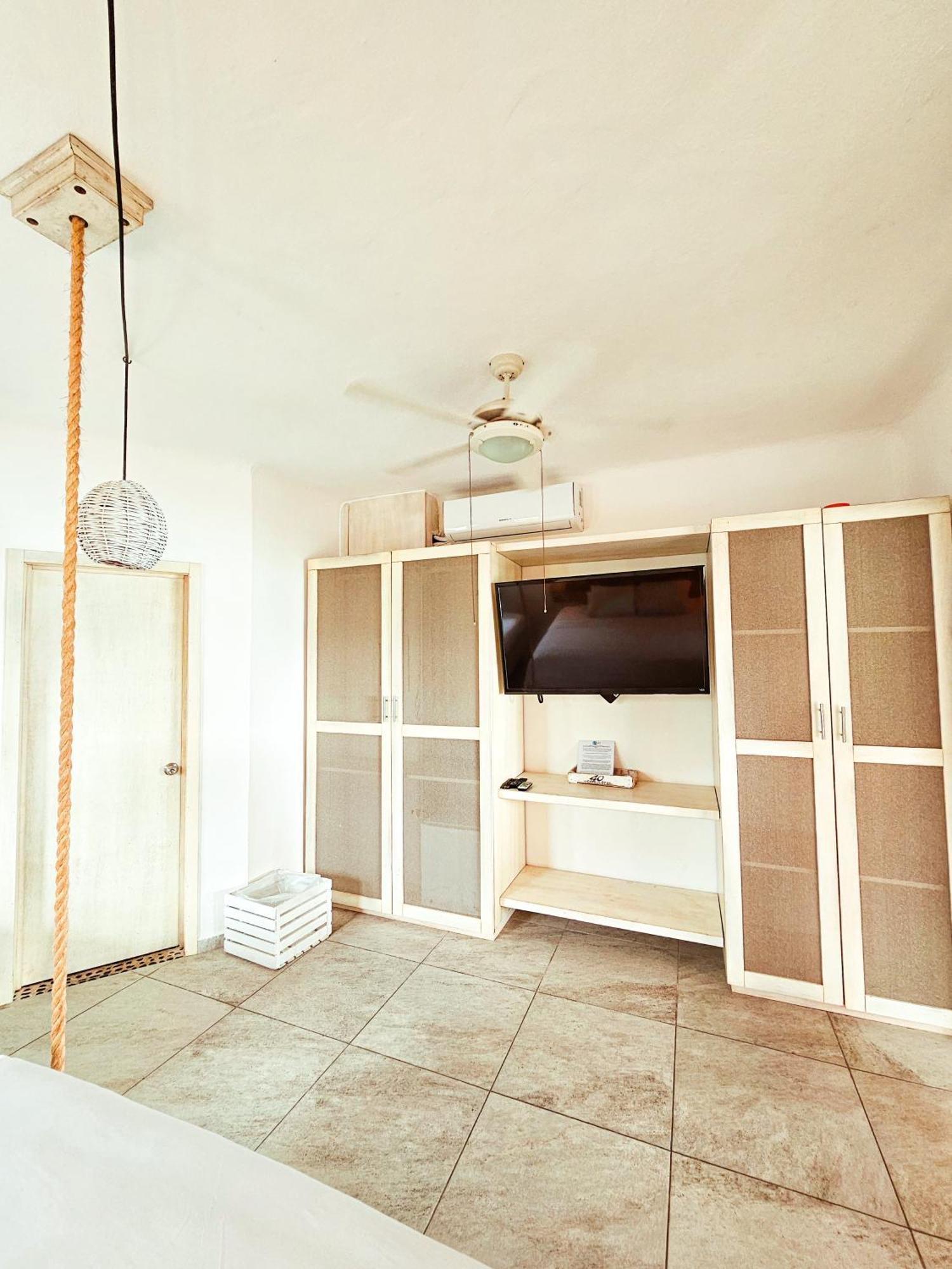 40 Canones Mahahual Exterior photo